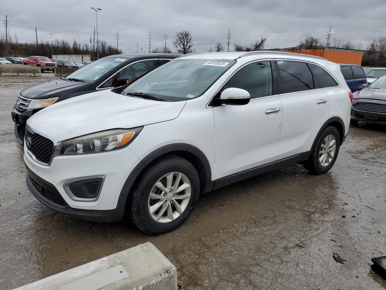 2017 KIA SORENTO LX