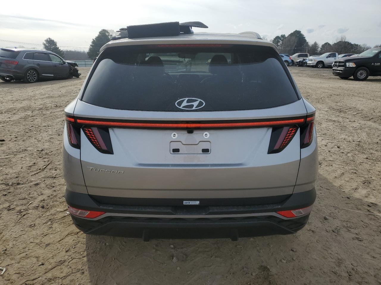 2022 HYUNDAI TUCSON SEL - Фото 6
