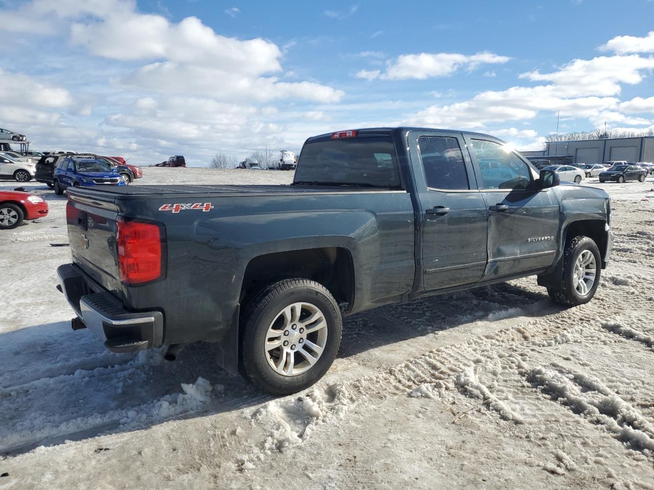 2017 CHEVROLET SILVERADO - Image 3