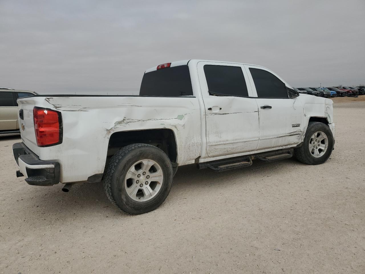 2017 CHEVROLET SILVERADO - Фото 3