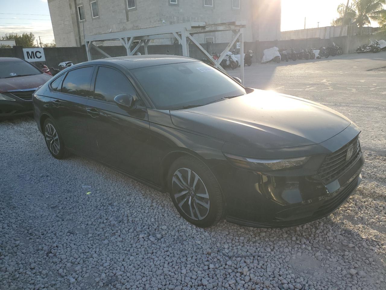 2024 HONDA ACCORD HYB - Image 4