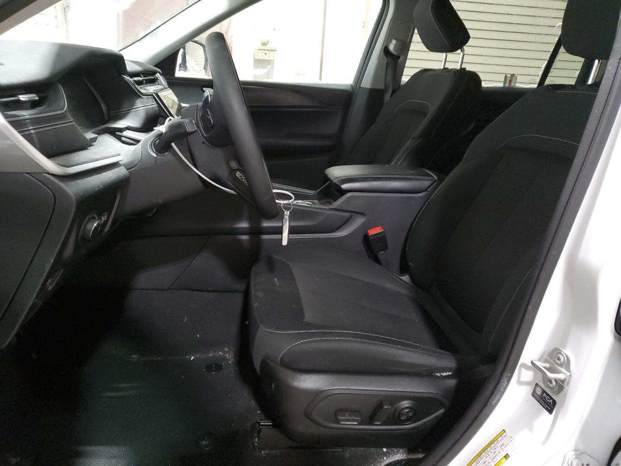 2024 JEEP GRAND CHER - Image 7