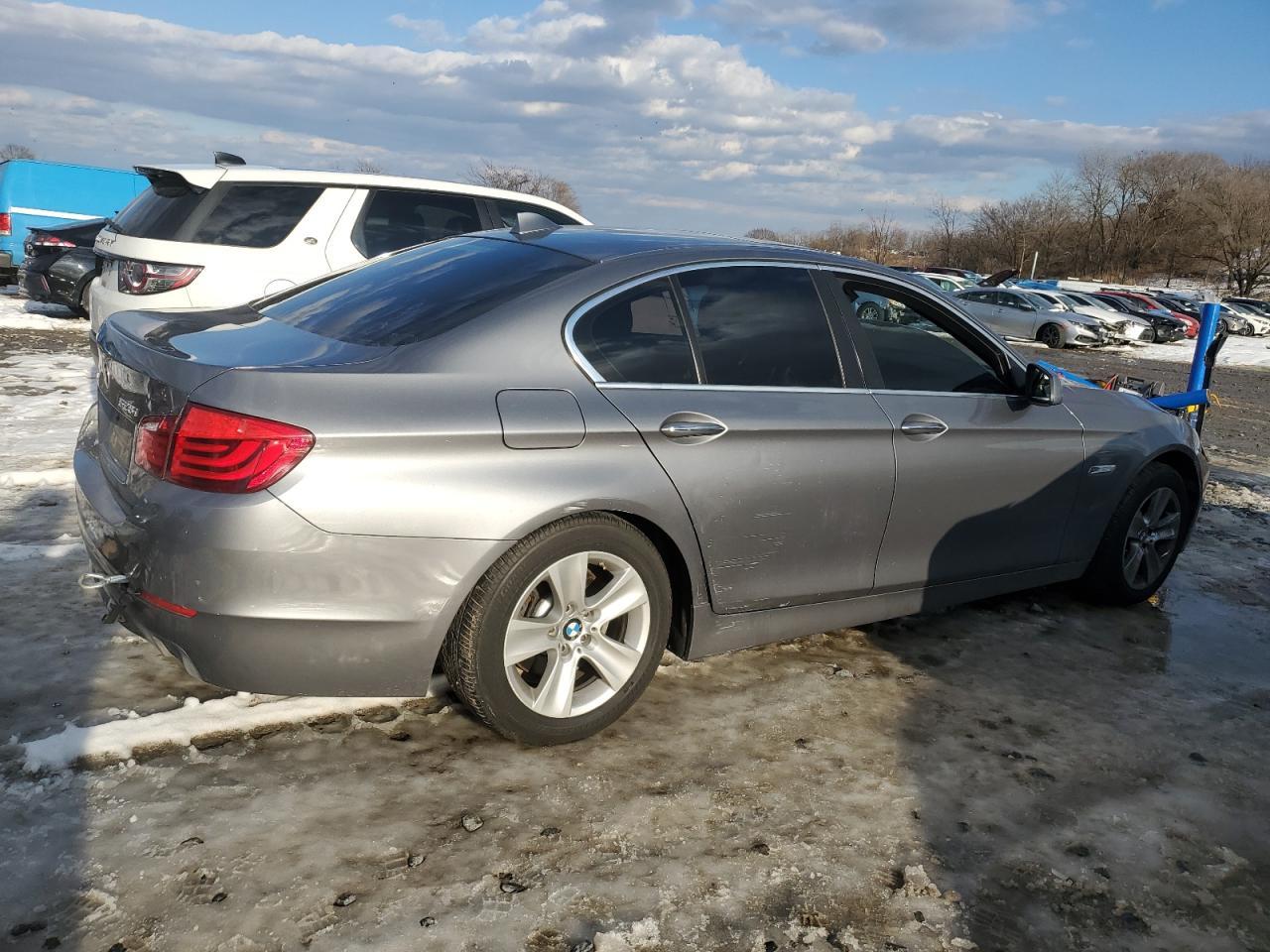 2013 BMW 528 XI - Image 3