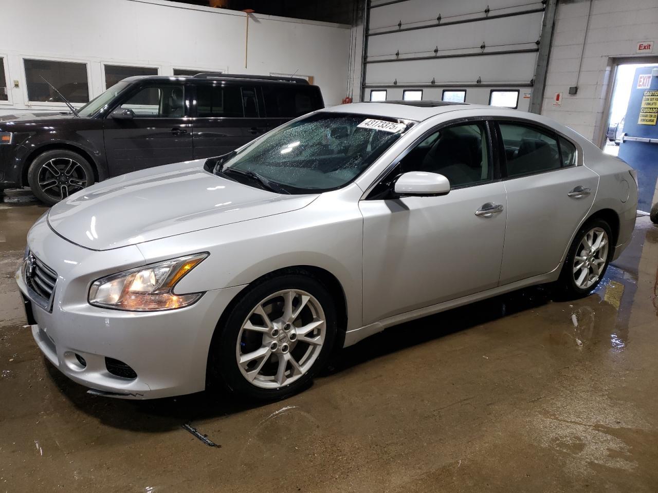 2013 NISSAN MAXIMA S