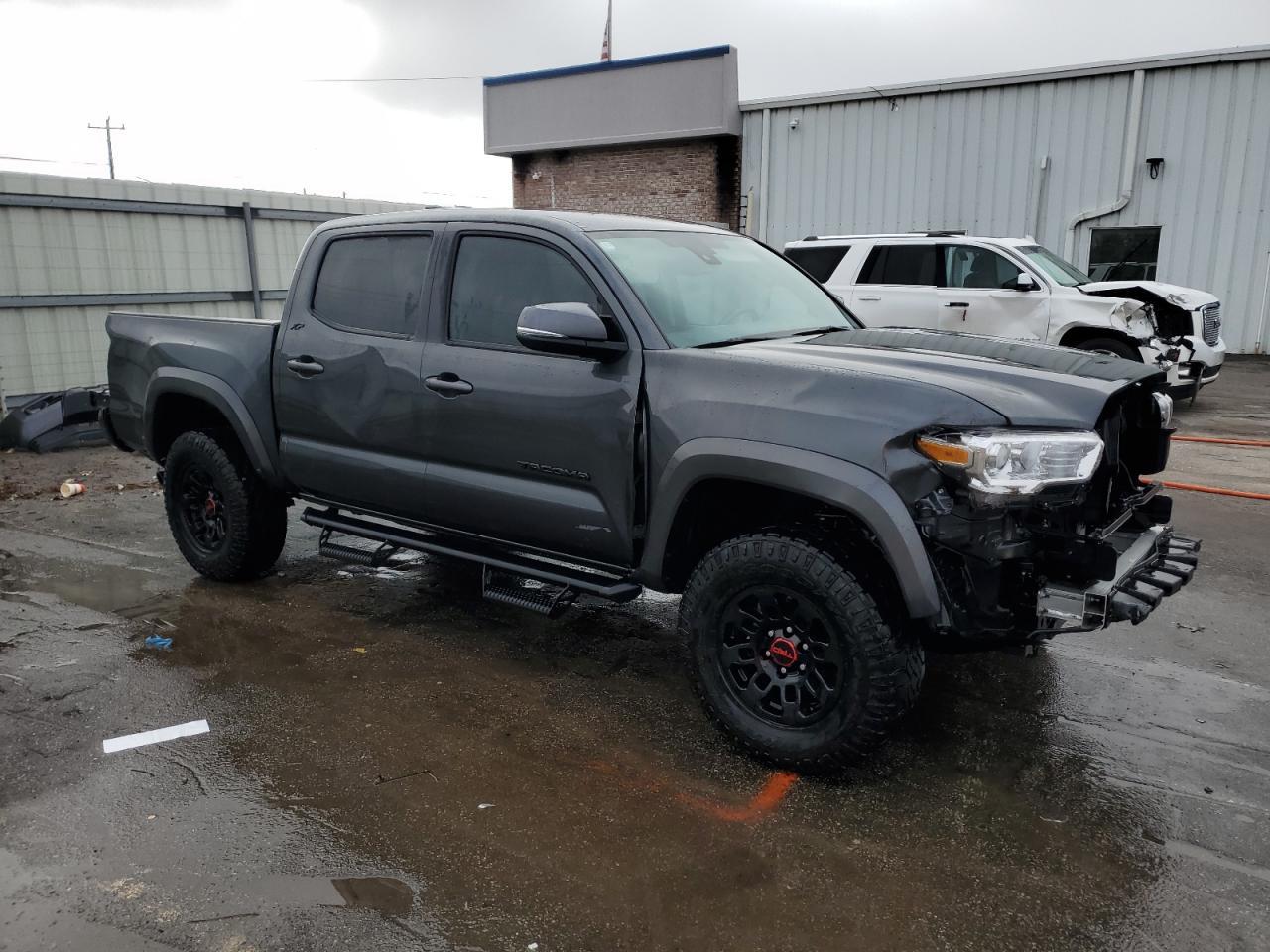 2023 TOYOTA TACOMA DOU - Фото 4