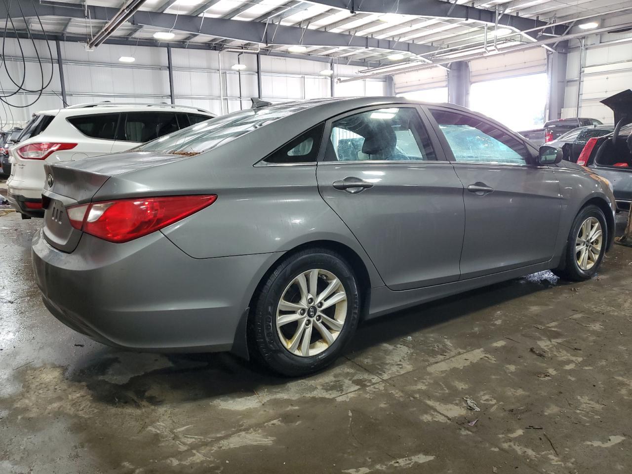 2013 HYUNDAI SONATA GLS - Фото 3