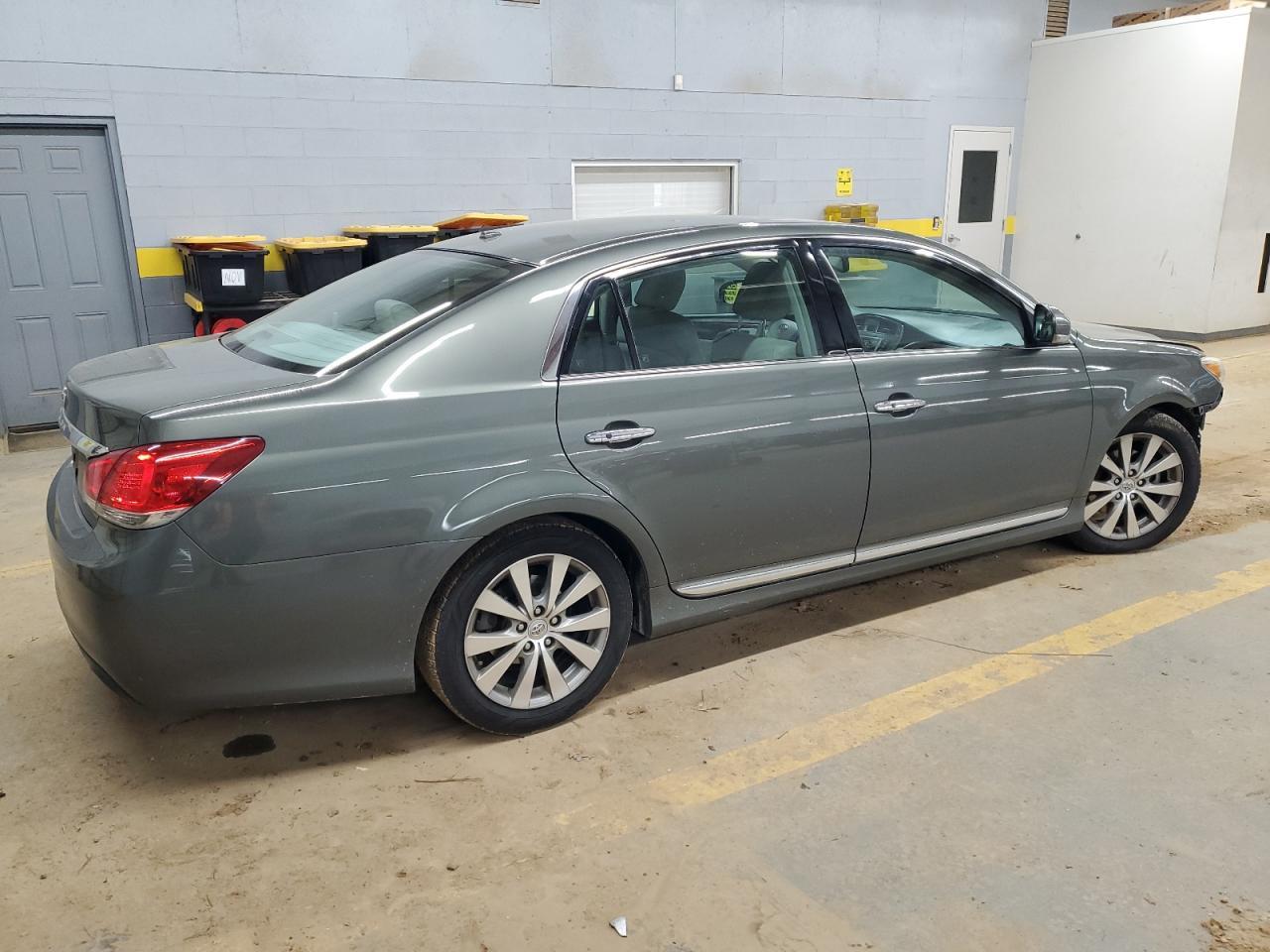 2011 TOYOTA AVALON BAS - Фото 3