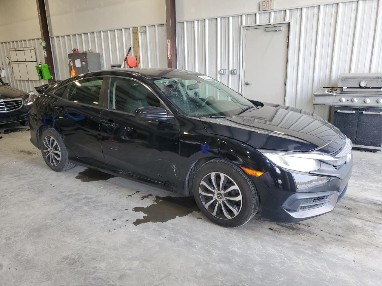 2016 HONDA CIVIC LX - Image 4