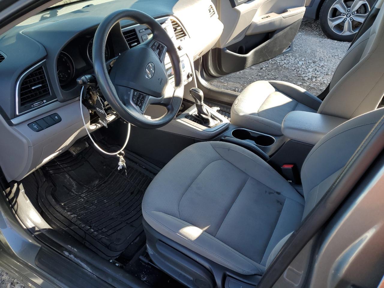 2017 HYUNDAI ELANTRA SE - Фото 7