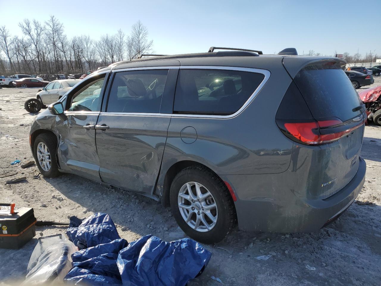 2022 CHRYSLER PACIFICA T - Image 2
