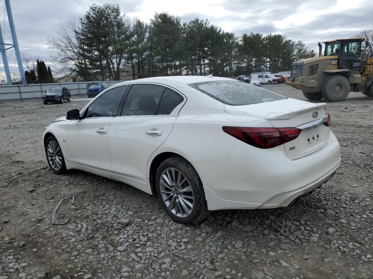 2018 INFINITI Q50 LUXE - Image 2