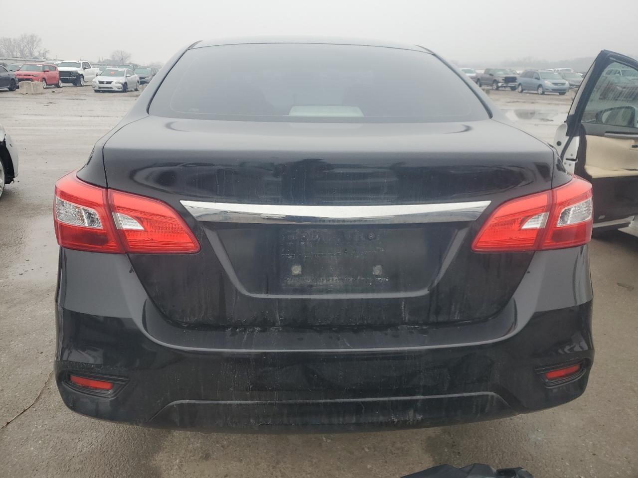 2017 NISSAN SENTRA S - Фото 6