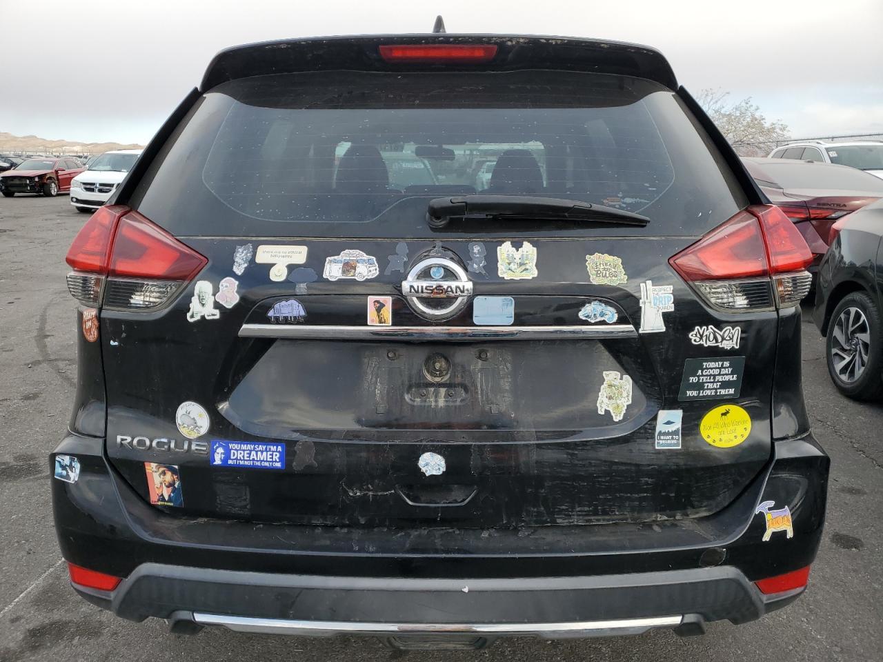 2017 NISSAN ROGUE S - Фото 6