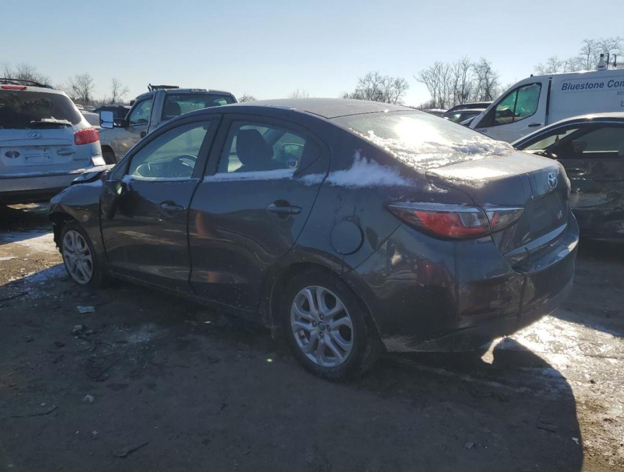 2017 TOYOTA YARIS IA - Фото 2