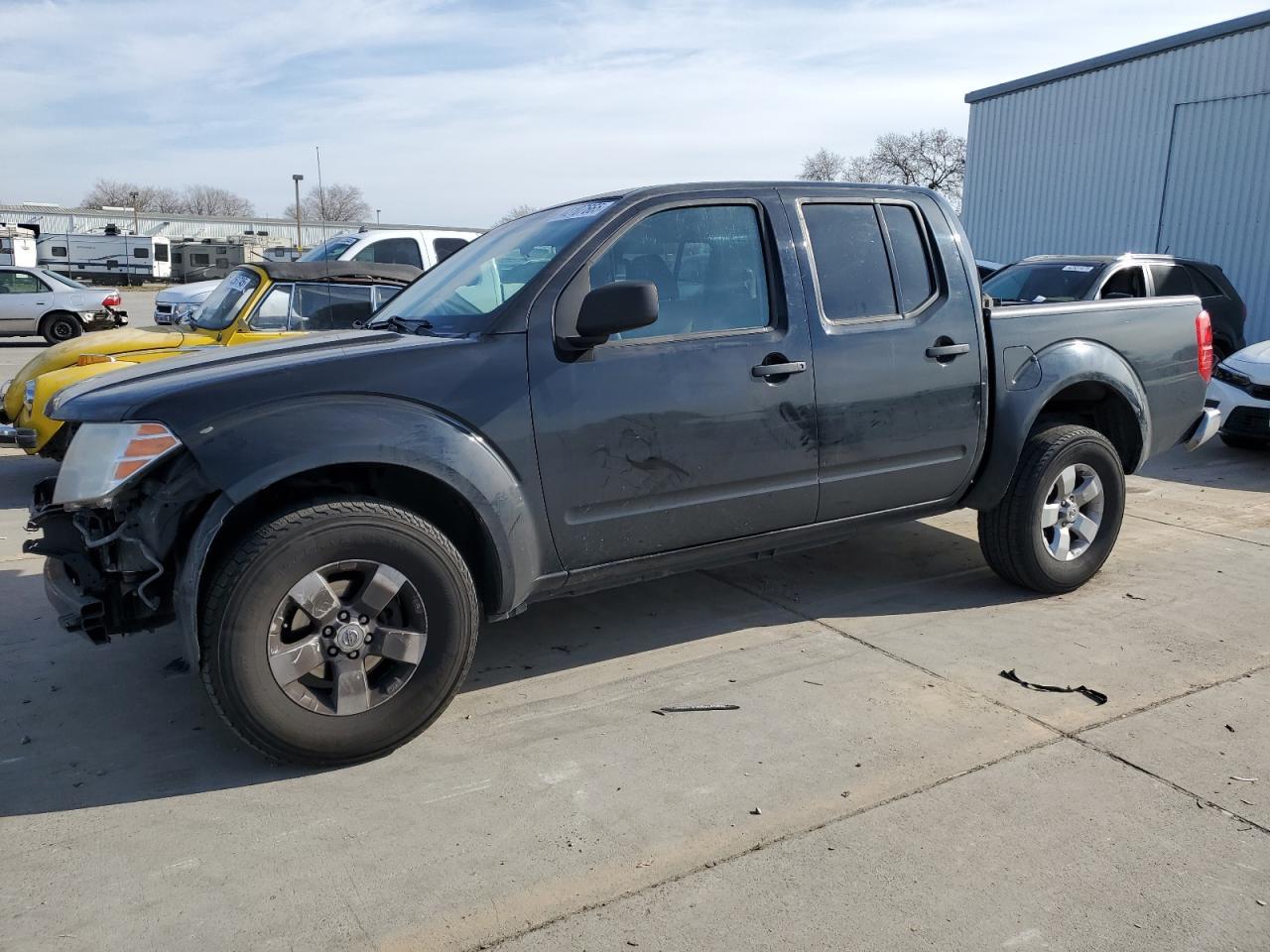 2012 NISSAN FRONTIER S