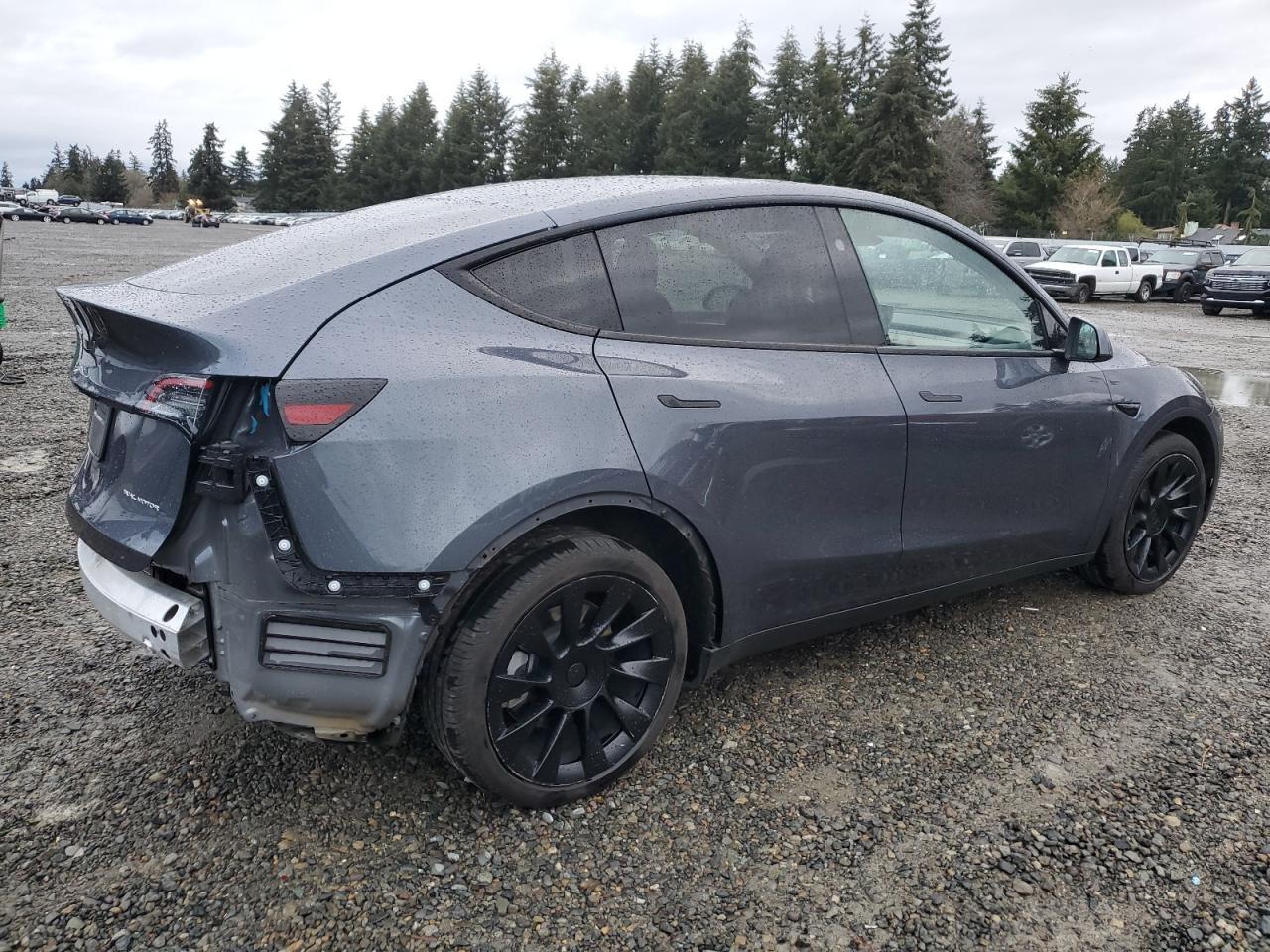 2023 TESLA MODEL Y - Image 3