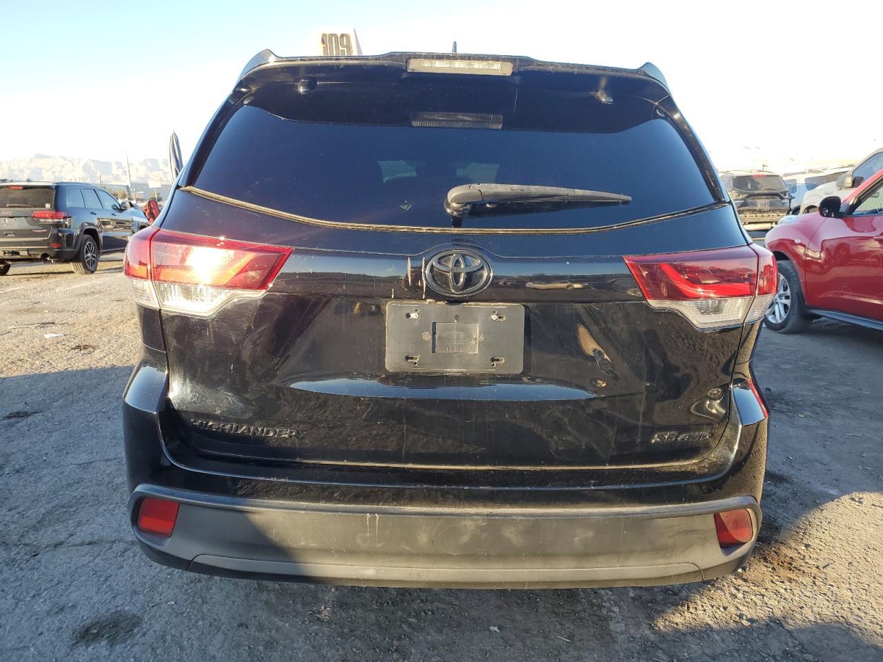 2019 TOYOTA HIGHLANDER - Фото 6