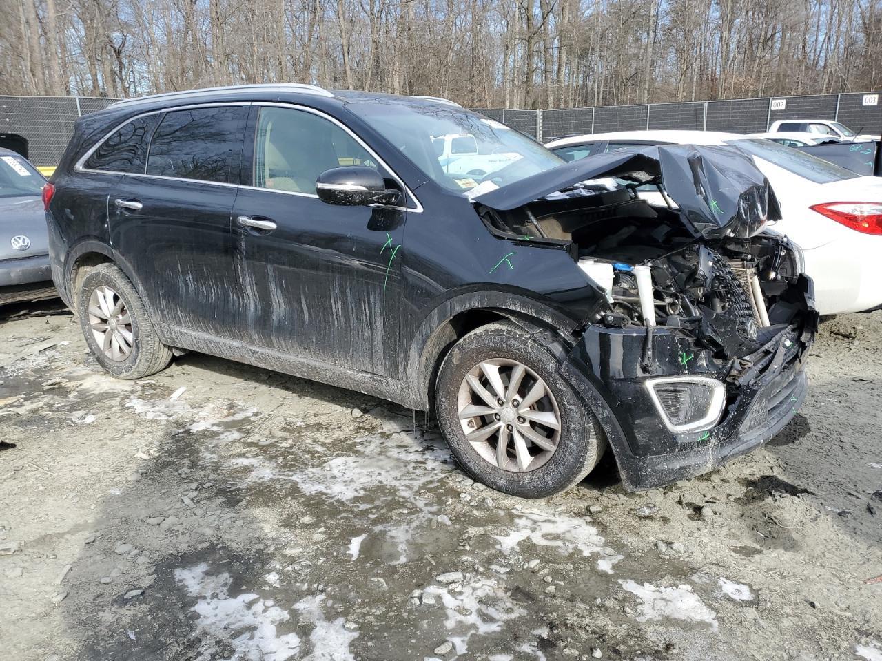 2017 KIA SORENTO LX - Image 4