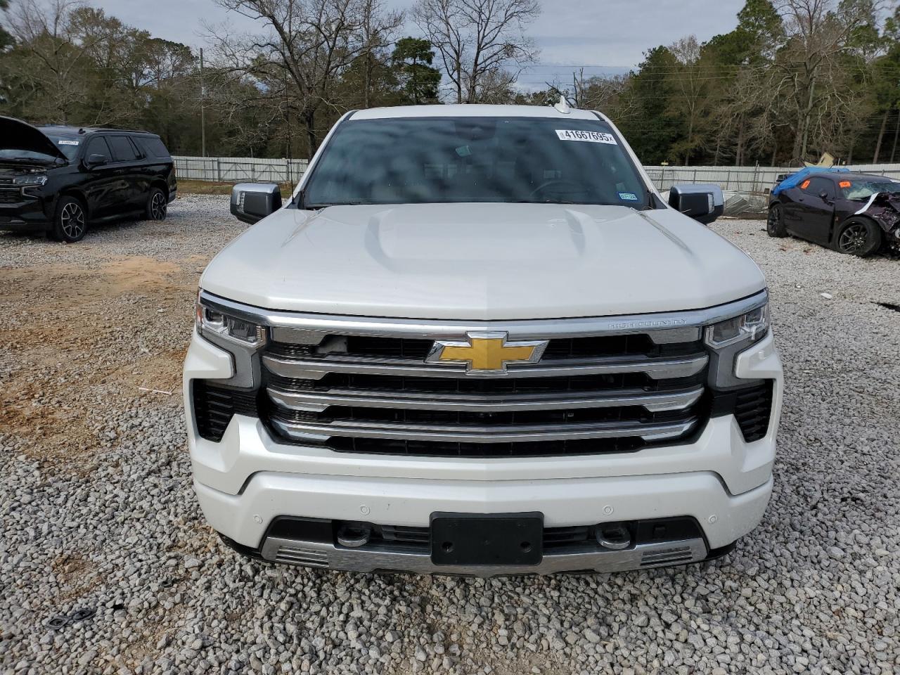 2024 CHEVROLET SILVERADO - Image 5