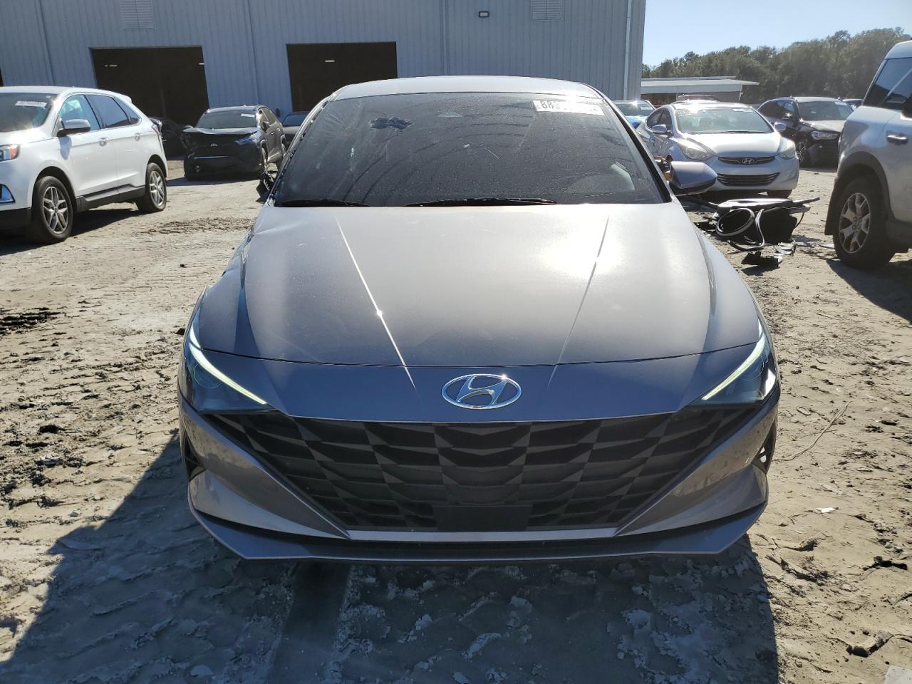 2023 HYUNDAI ELANTRA SE - Фото 5
