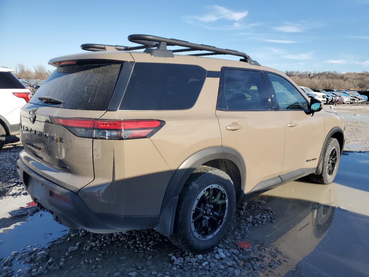 2024 NISSAN PATHFINDER - Image 3