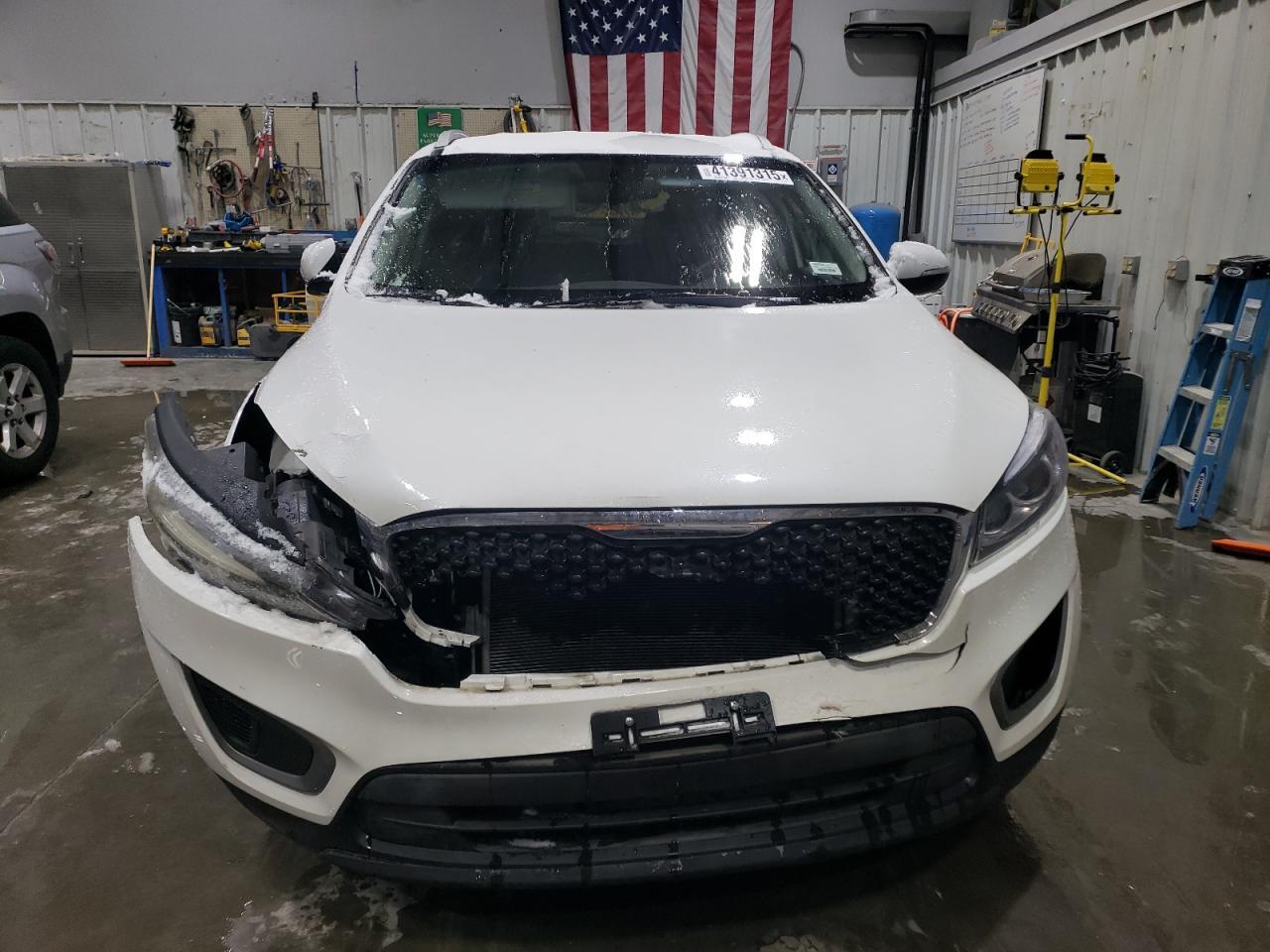 2016 KIA SORENTO LX - Image 5