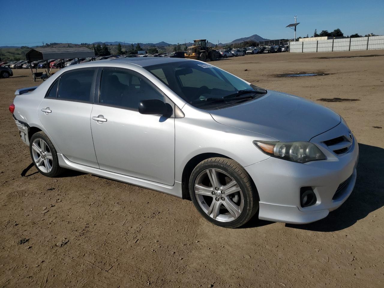 2013 TOYOTA COROLLA BA - Фото 4