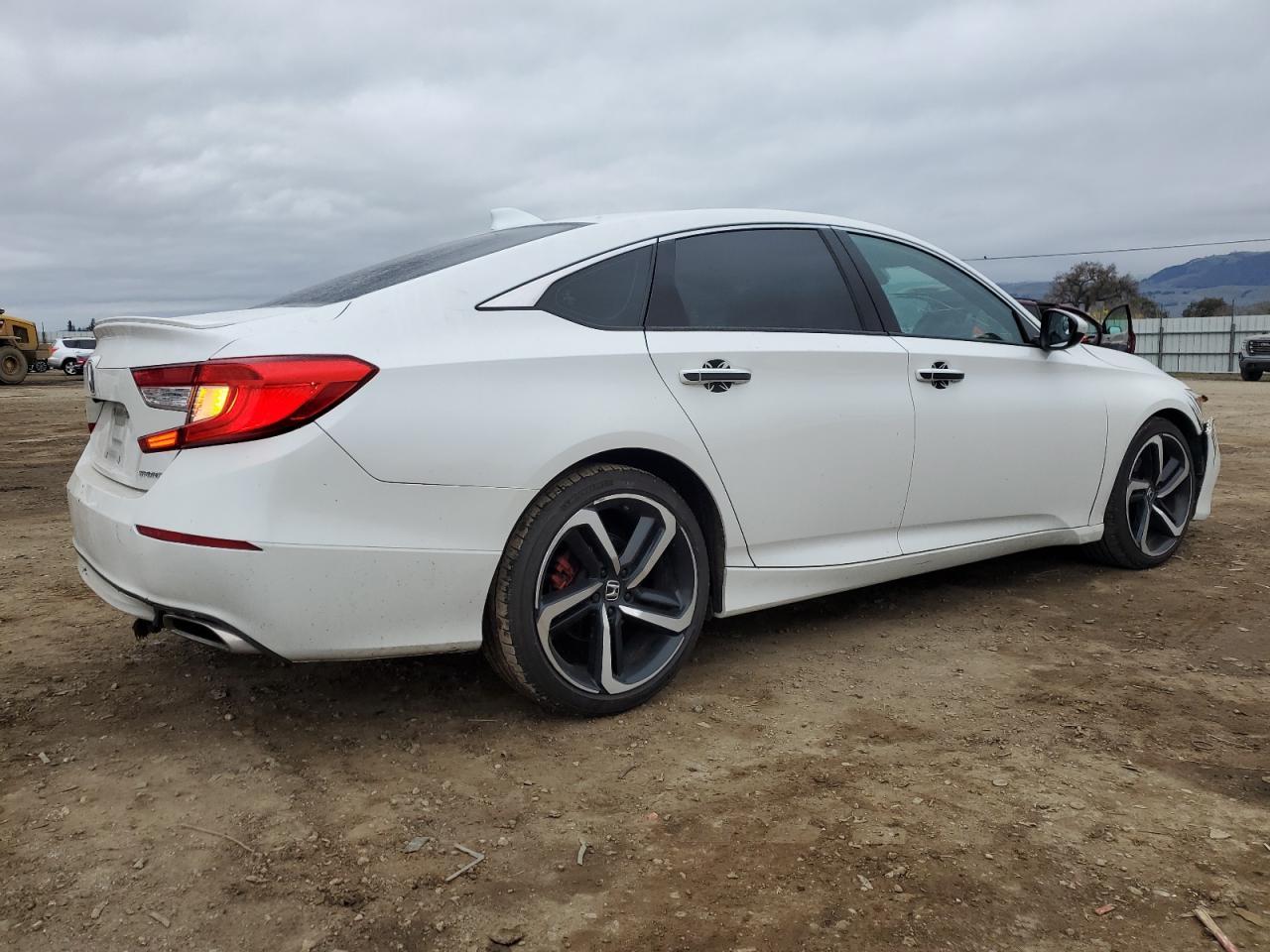 2019 HONDA ACCORD SPO - Image 3
