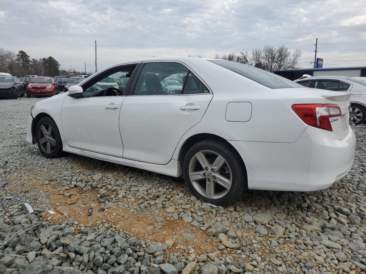 2012 TOYOTA CAMRY BASE - Фото 2