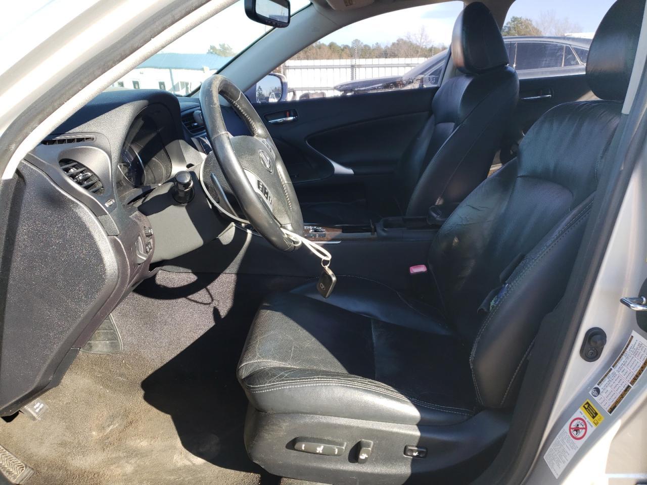 2011 LEXUS IS 250 - Фото 7