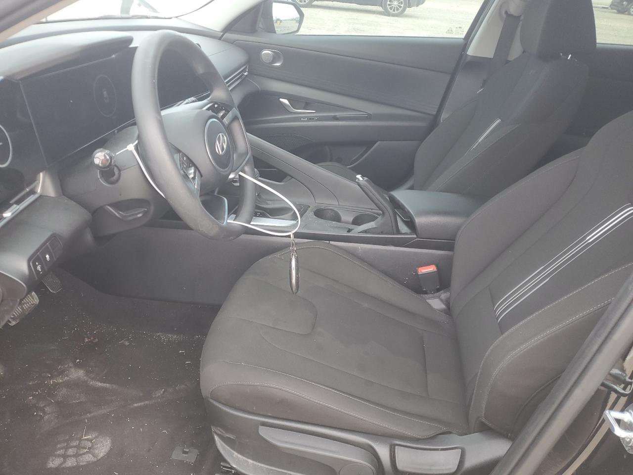 2024 HYUNDAI ELANTRA SE - Фото 7
