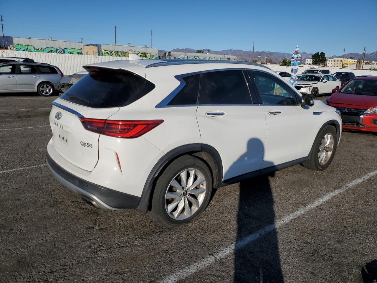 2019 INFINITI QX50 ESSEN - Image 3