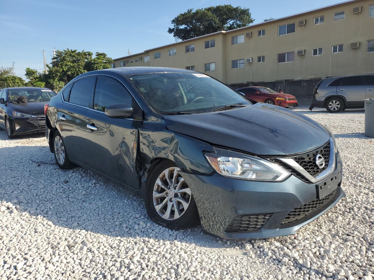 2017 NISSAN SENTRA S - Фото 4