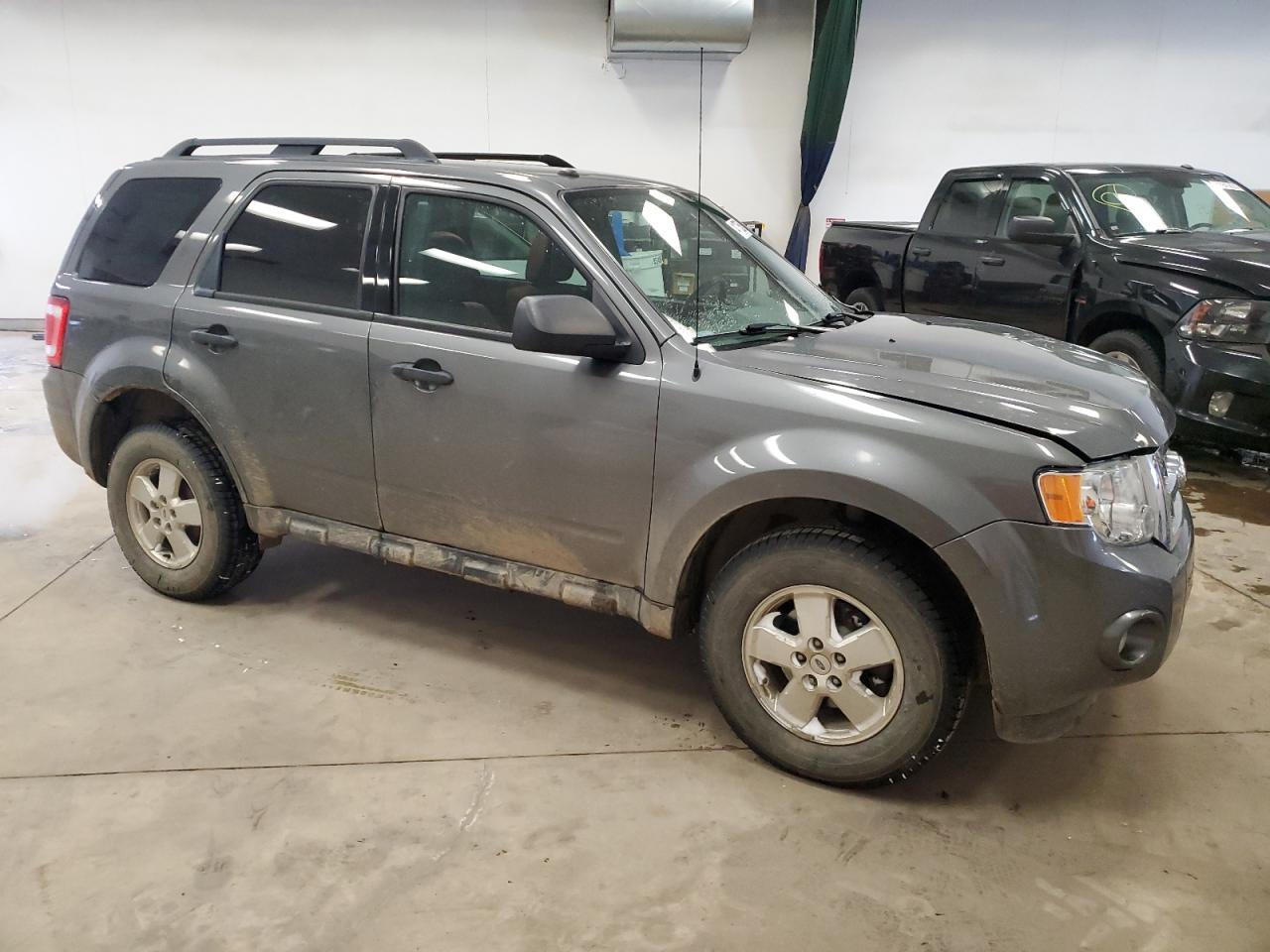 2012 FORD ESCAPE XLT - Image 4