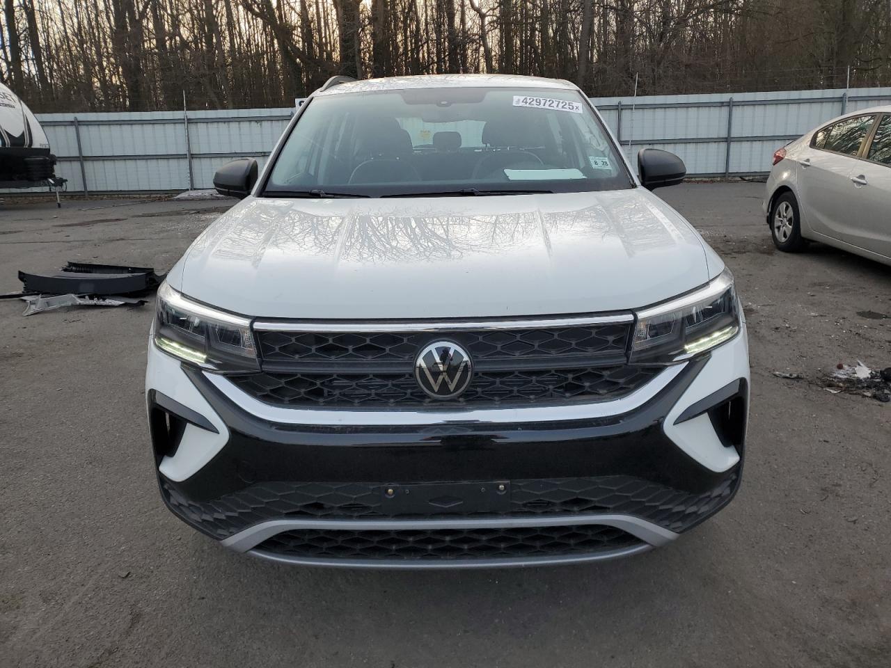 2023 VOLKSWAGEN TAOS S - Image 5