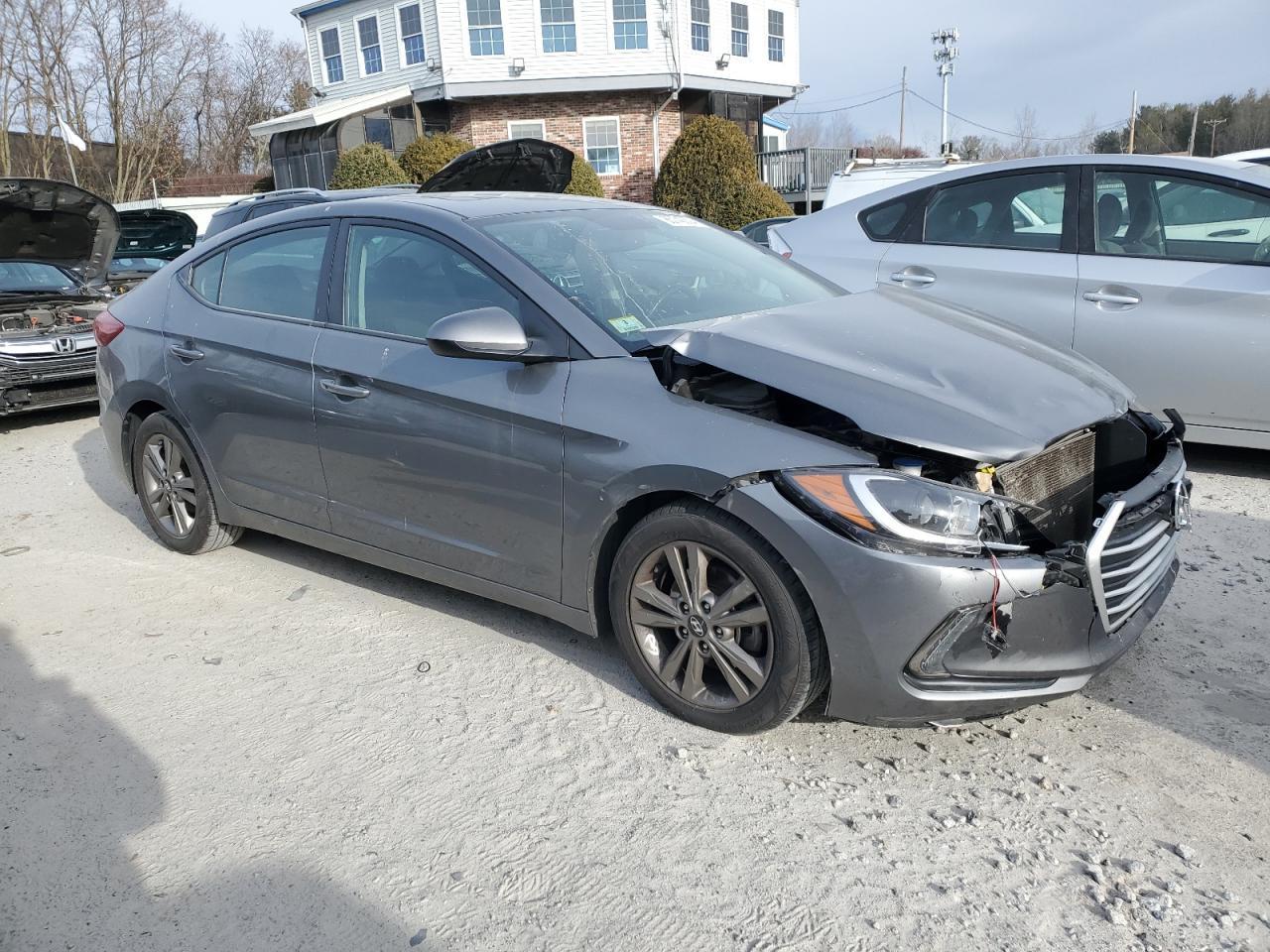 2018 HYUNDAI ELANTRA SE - Image 4