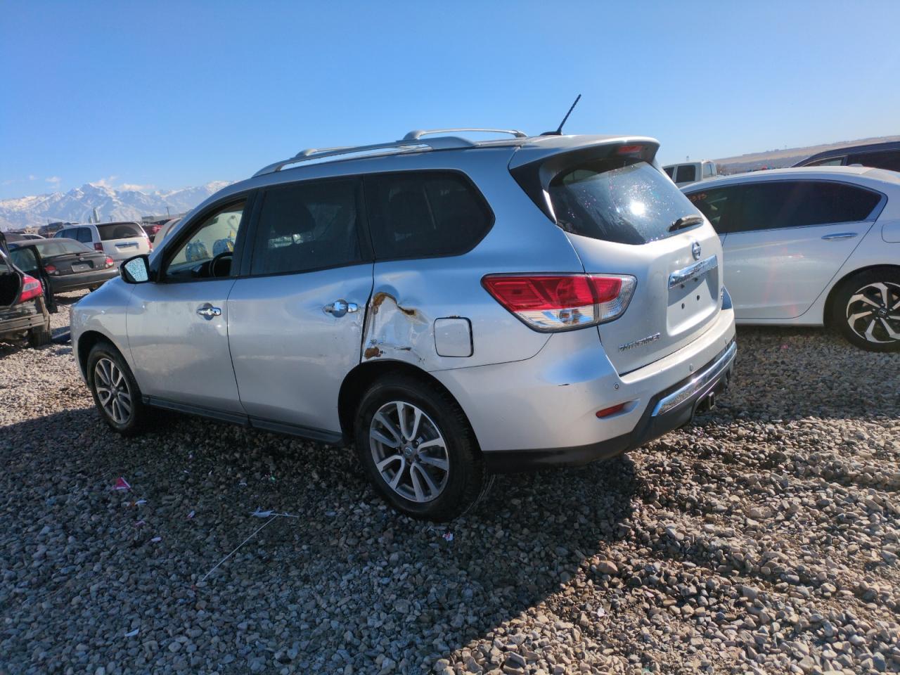 2013 NISSAN PATHFINDER - Фото 2