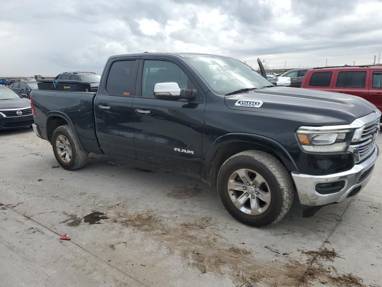 2019 RAM 1500 LARAM - Фото 4