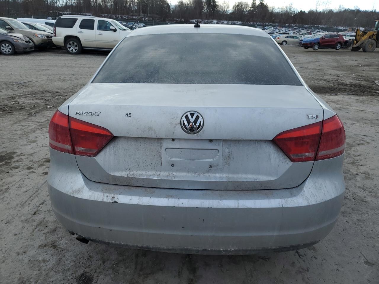 2014 VOLKSWAGEN PASSAT S - Фото 6