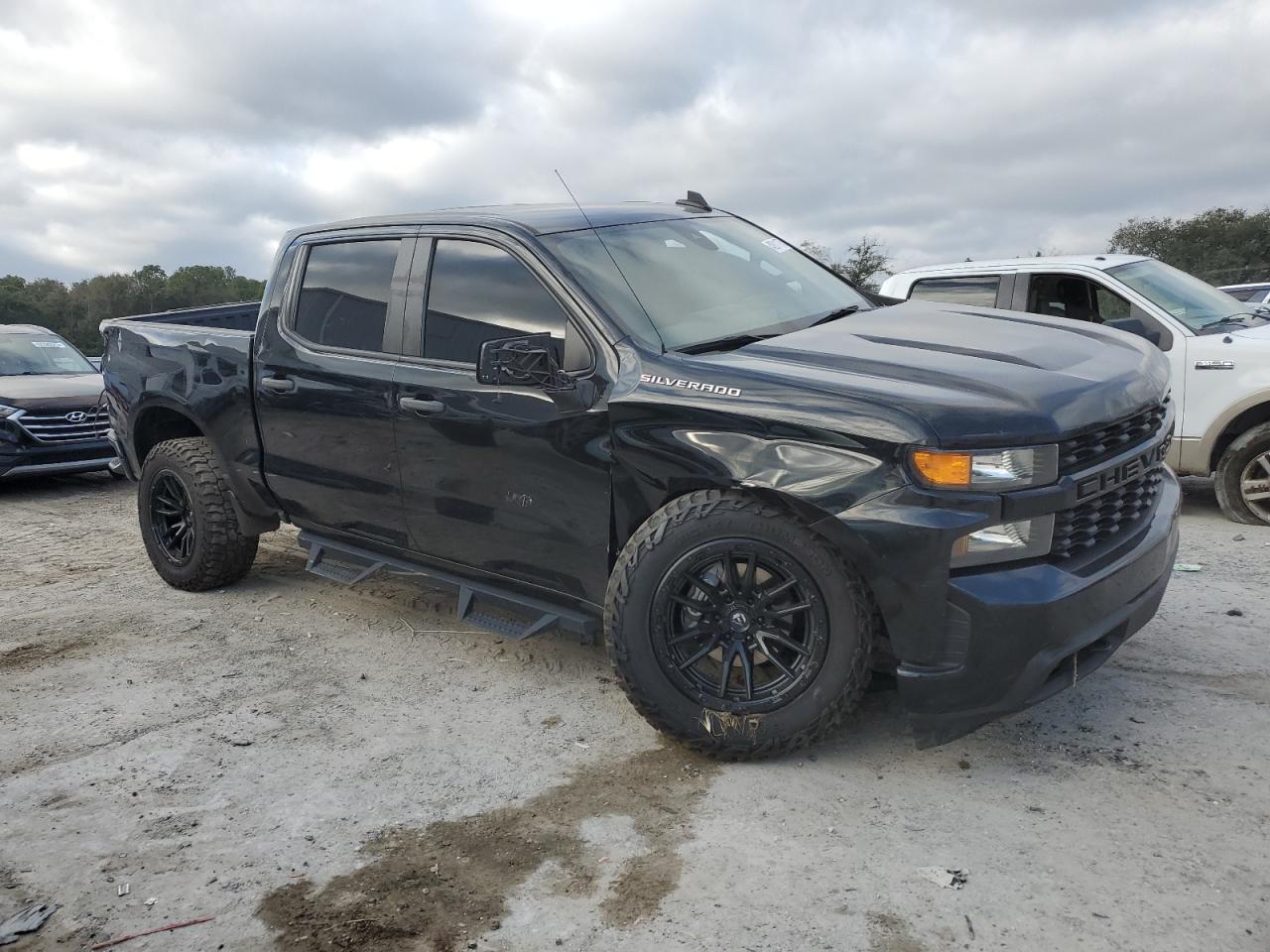 2021 CHEVROLET SILVERADO - Фото 4