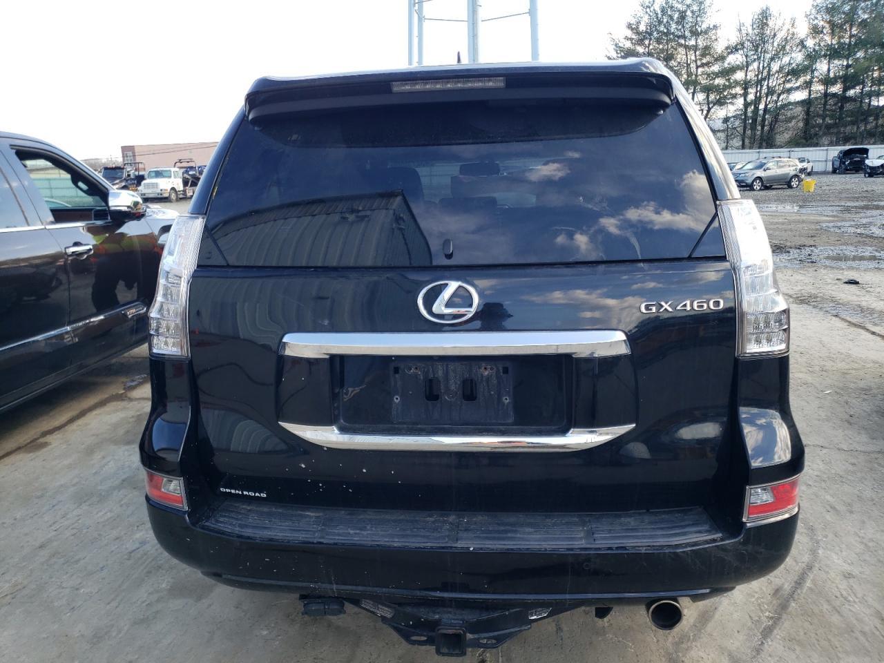 2018 LEXUS GX 460 - Image 6