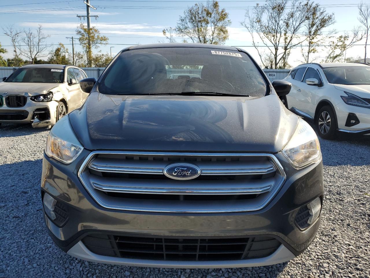 2017 FORD ESCAPE SE - Фото 5