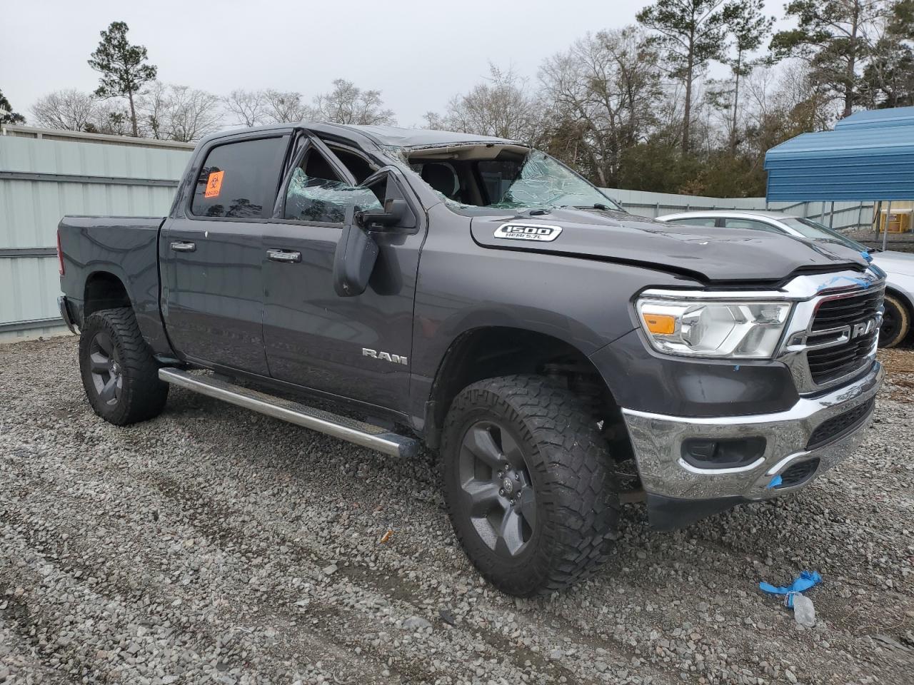 2019 RAM 1500 BIG H - Фото 4
