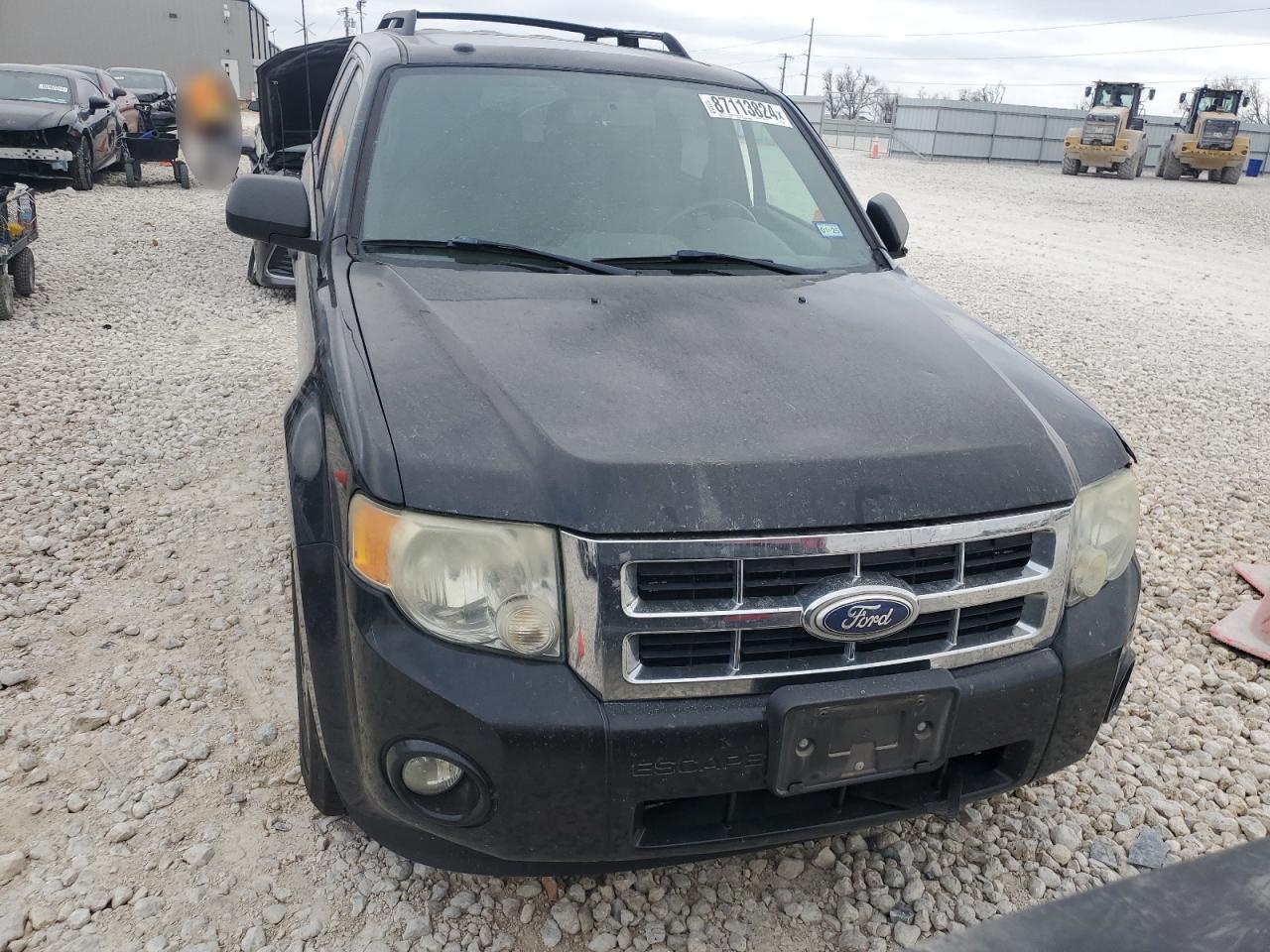 2010 FORD ESCAPE XLT - Image 5