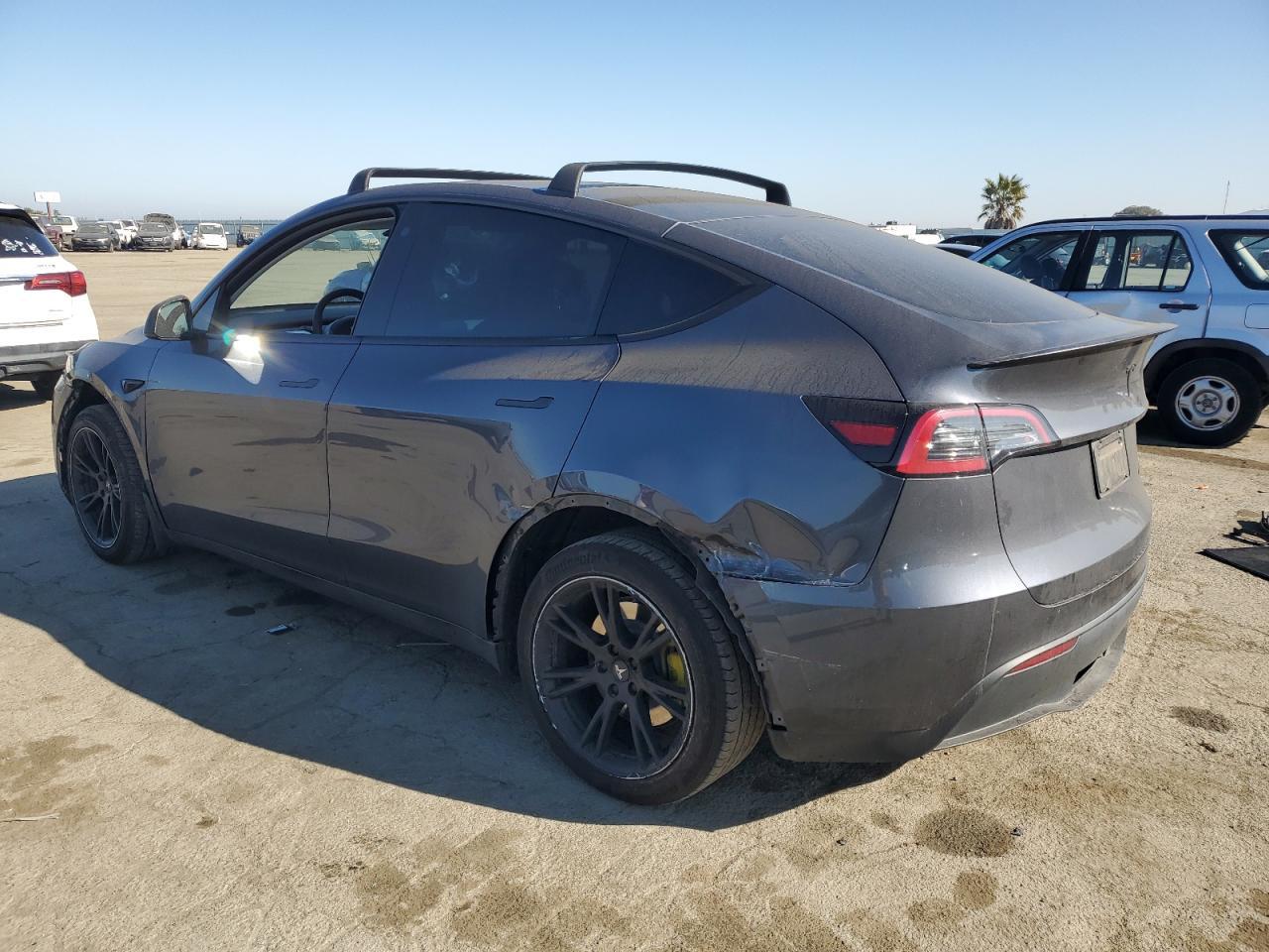 2023 TESLA MODEL Y - Фото 2