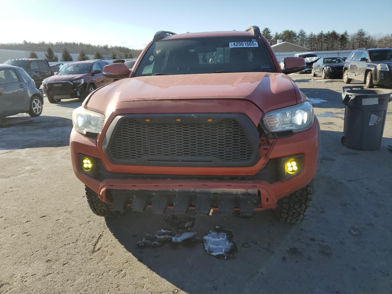 2017 TOYOTA TACOMA DOU - Фото 5