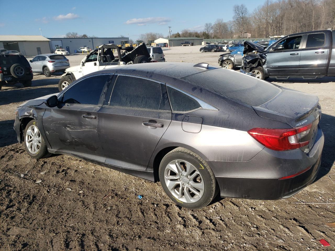 2018 HONDA ACCORD LX - Image 2