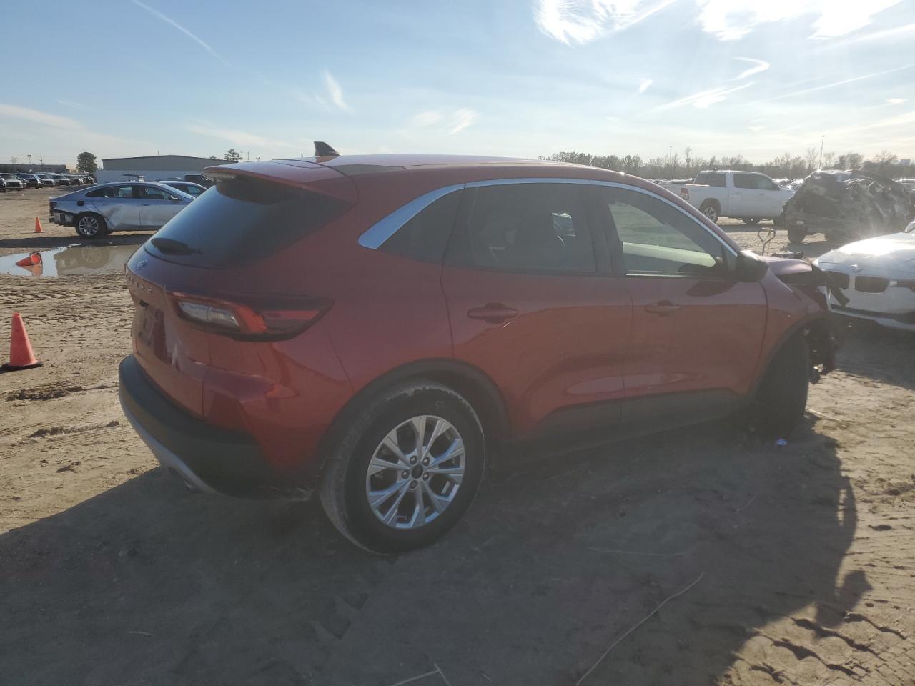 2023 FORD ESCAPE ACT - Фото 3