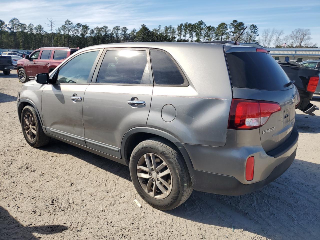 2015 KIA SORENTO LX - Image 2