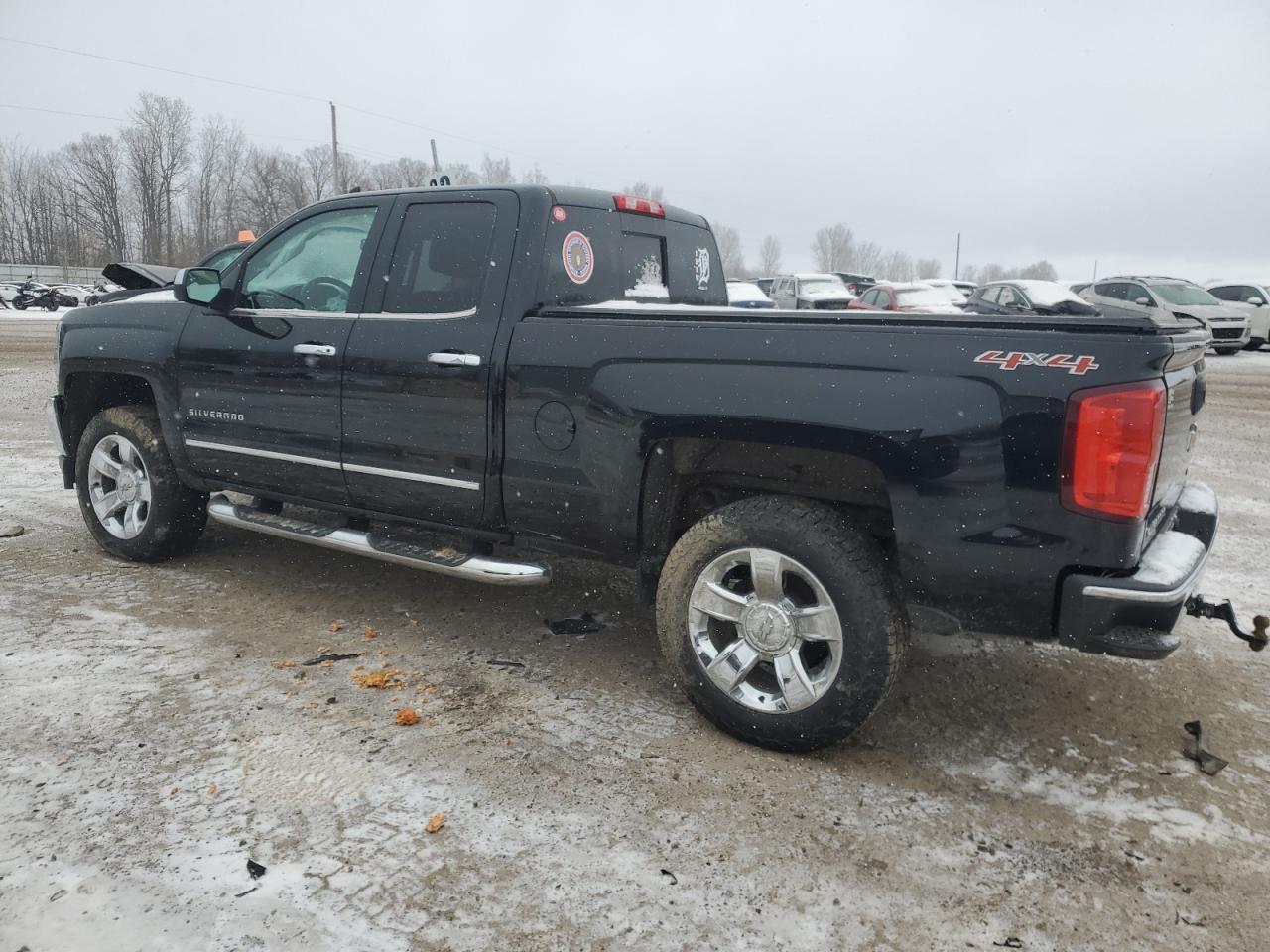 2017 CHEVROLET SILVERADO - Image 2
